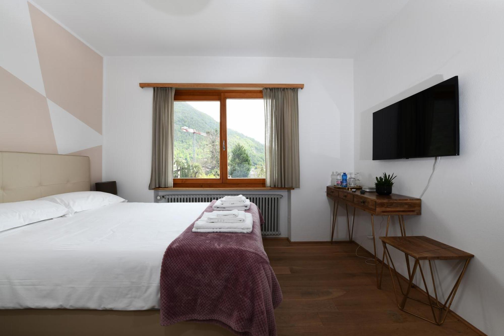7Rooms - Self Check-In 24H Free Parking Лозоне Екстер'єр фото