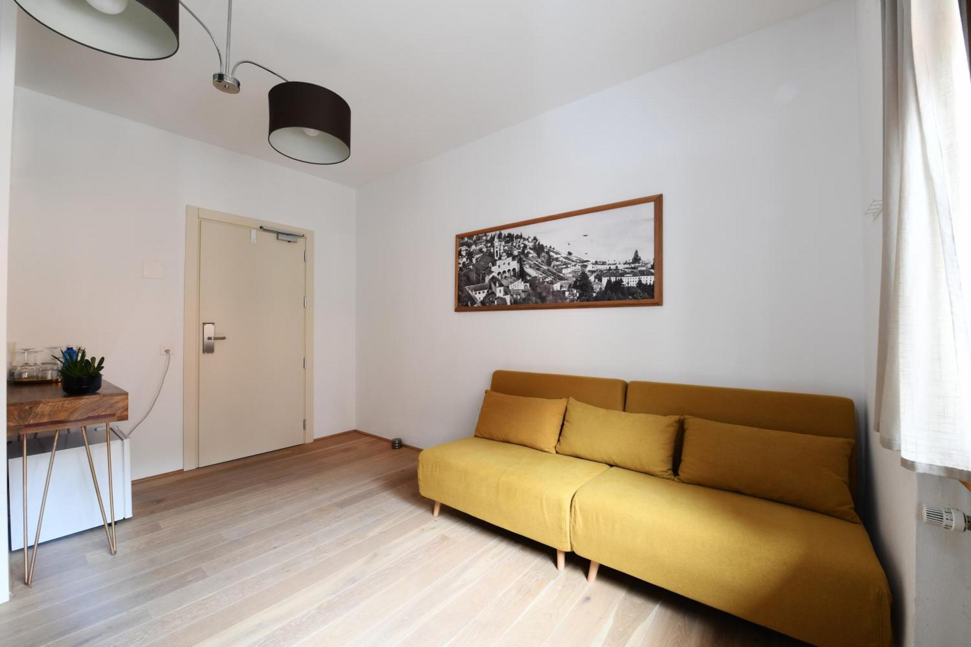 7Rooms - Self Check-In 24H Free Parking Лозоне Екстер'єр фото