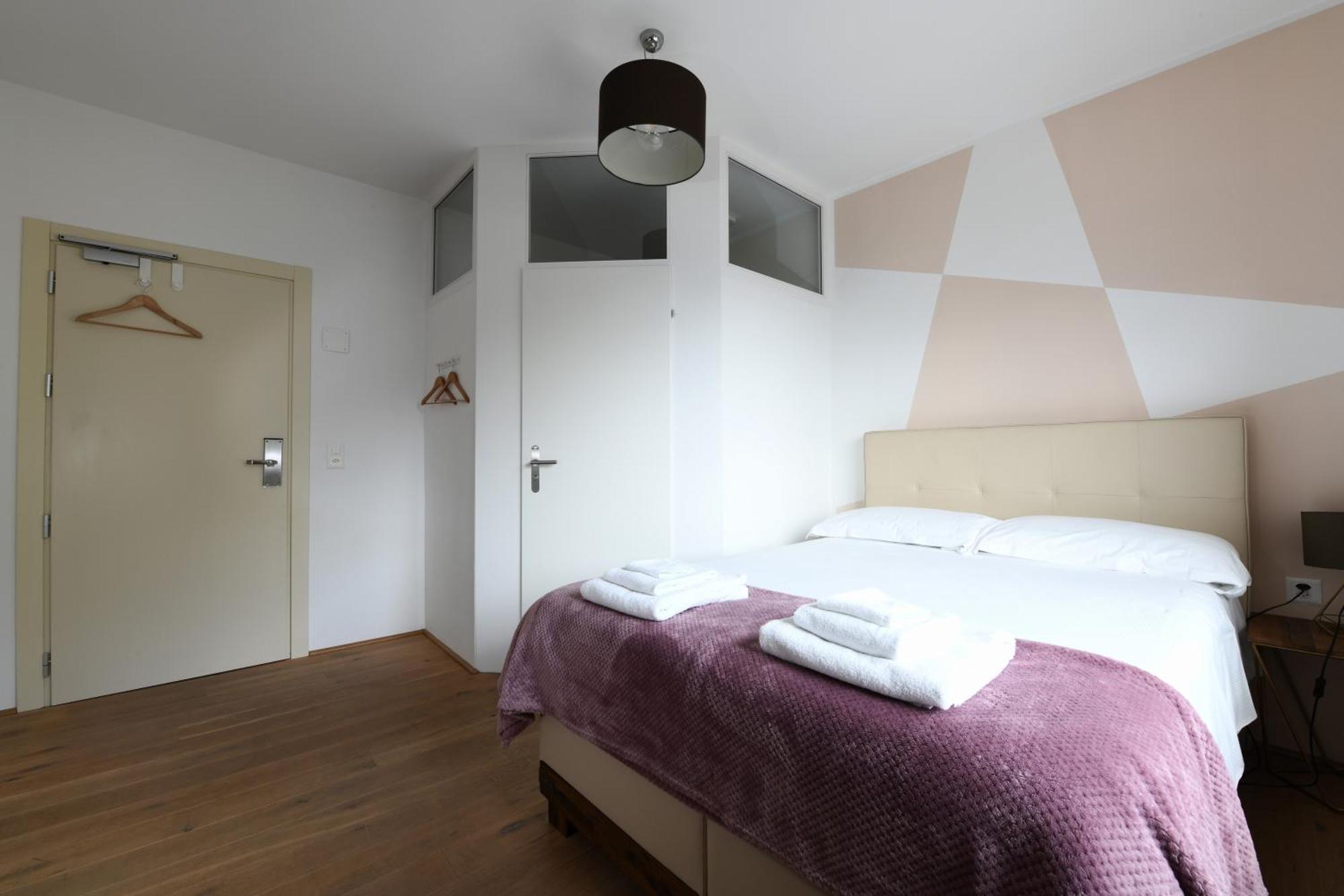 7Rooms - Self Check-In 24H Free Parking Лозоне Екстер'єр фото