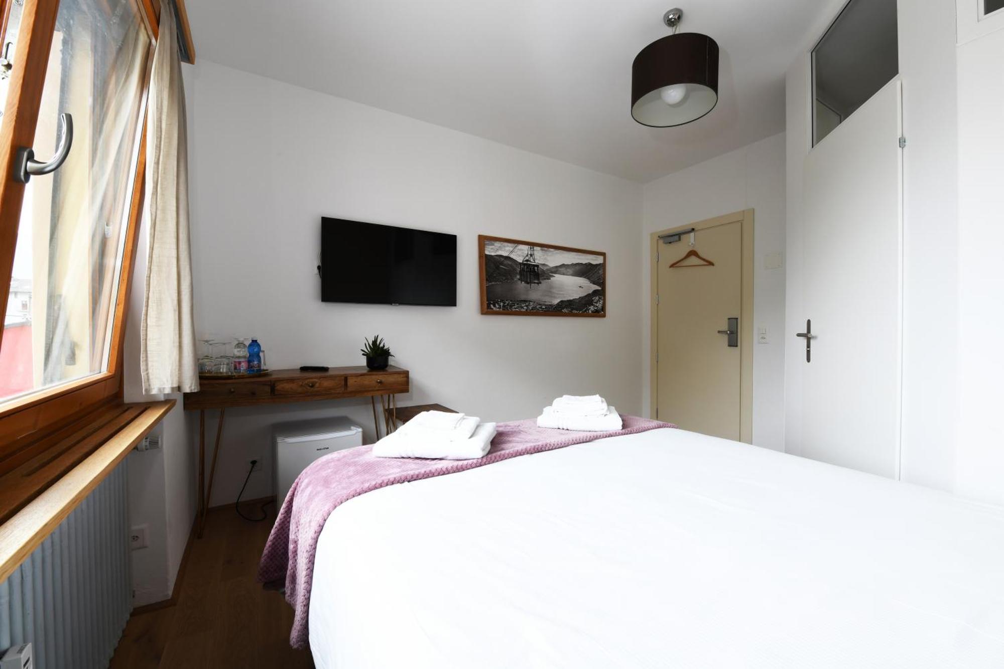 7Rooms - Self Check-In 24H Free Parking Лозоне Екстер'єр фото