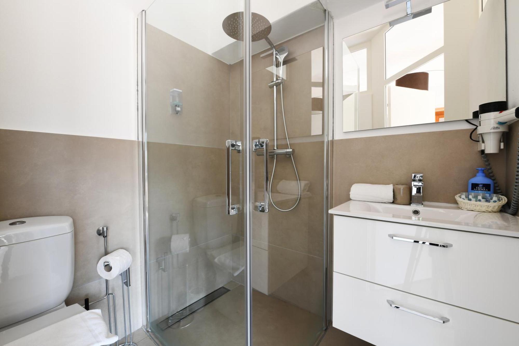 7Rooms - Self Check-In 24H Free Parking Лозоне Екстер'єр фото